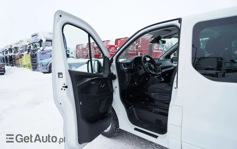 RENAULT TRAFIC III / BUS / 9 MIEJSC  / PIERWSZY WŁAŚCICIEL / POLSKI SALON / 2022 ROK / 