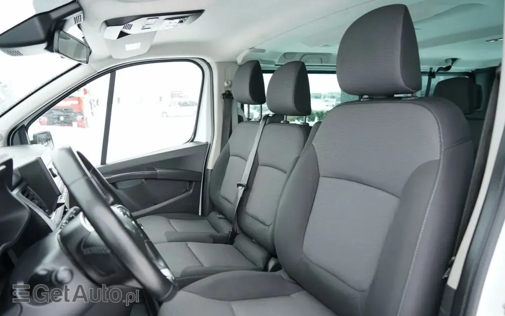 RENAULT TRAFIC III / BUS / 9 MIEJSC  / PIERWSZY WŁAŚCICIEL / POLSKI SALON / 2022 ROK / 