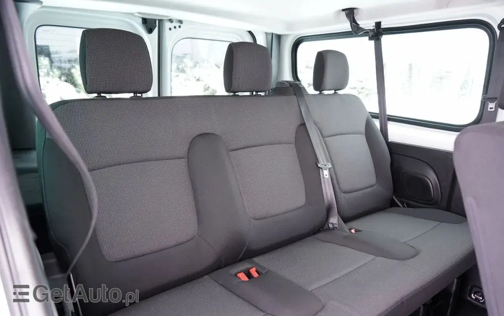 RENAULT TRAFIC III / BUS / 9 MIEJSC  / PIERWSZY WŁAŚCICIEL / POLSKI SALON / 2022 ROK / 