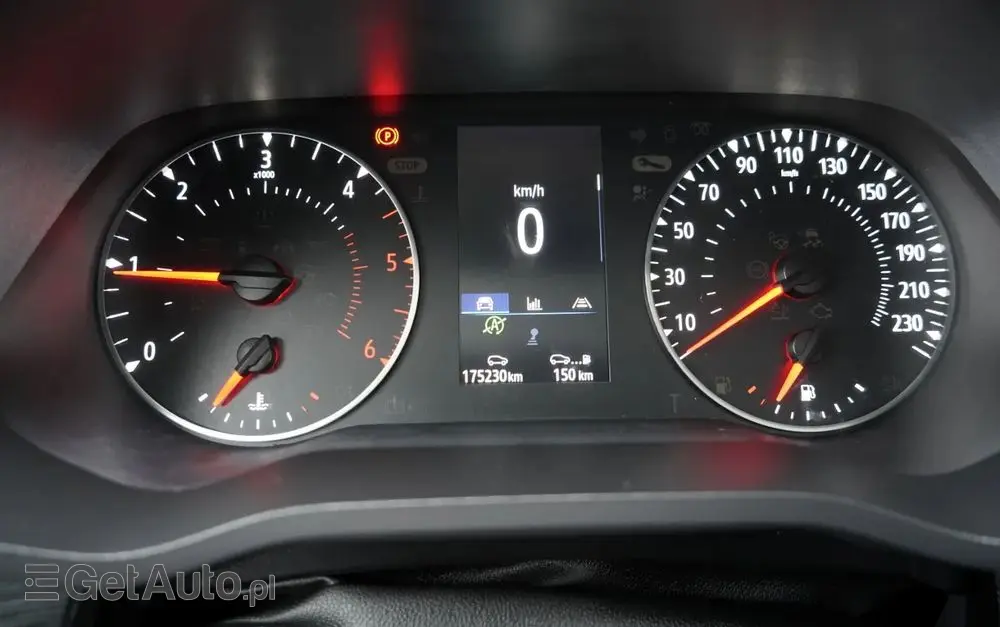 RENAULT TRAFIC III / BUS / 9 MIEJSC  / PIERWSZY WŁAŚCICIEL / POLSKI SALON / 2022 ROK / 