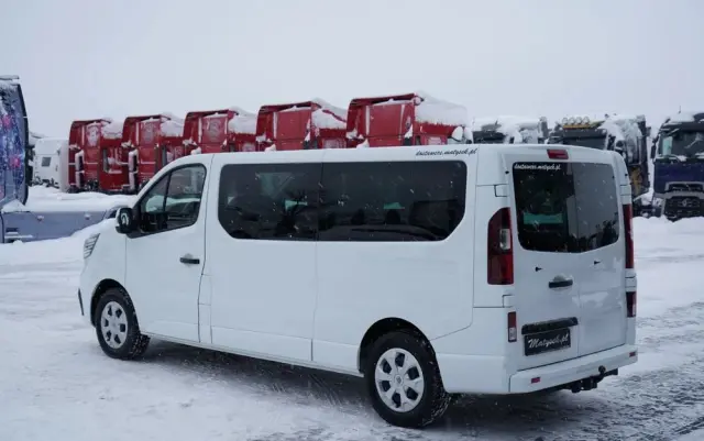 RENAULT TRAFIC III / BUS / 9 MIEJSC  / PIERWSZY WŁAŚCICIEL / POLSKI SALON / 2022 ROK / 