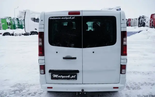 RENAULT TRAFIC III / BUS / 9 MIEJSC  / PIERWSZY WŁAŚCICIEL / POLSKI SALON / 2022 ROK / 