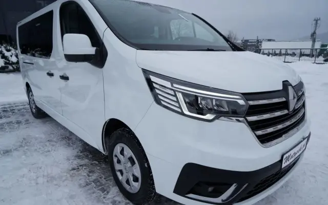 RENAULT TRAFIC III / BUS / 9 MIEJSC  / PIERWSZY WŁAŚCICIEL / POLSKI SALON / 2022 ROK / 