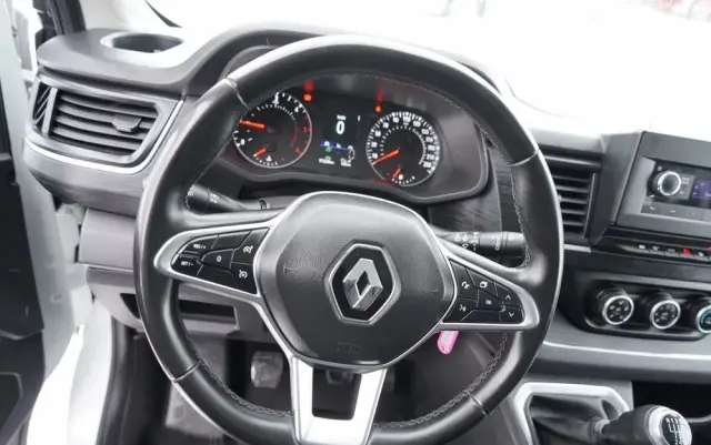 RENAULT TRAFIC III / BUS / 9 MIEJSC  / PIERWSZY WŁAŚCICIEL / POLSKI SALON / 2022 ROK / 