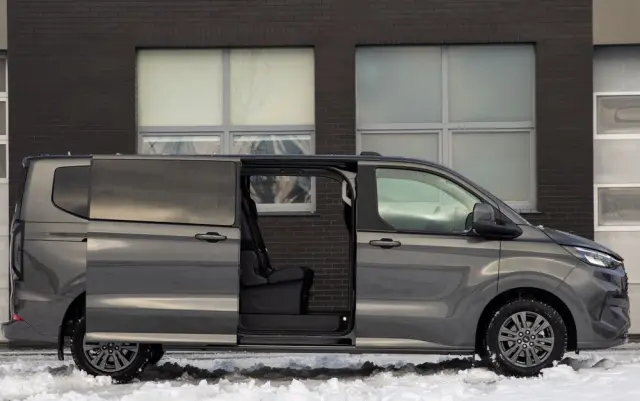 FORD Tourneo Custom 