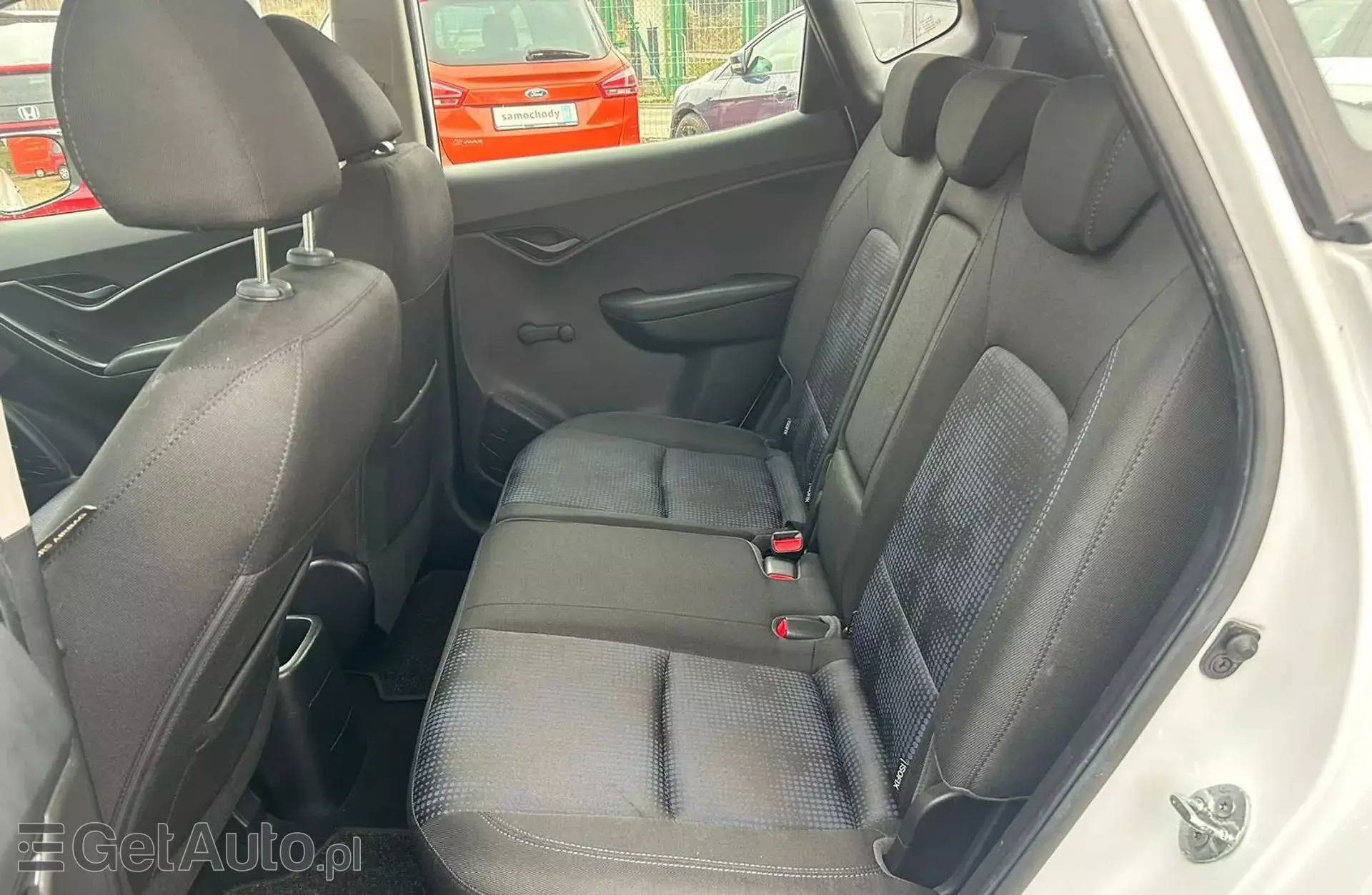 HYUNDAI Ix20 1.4i (90 KM)