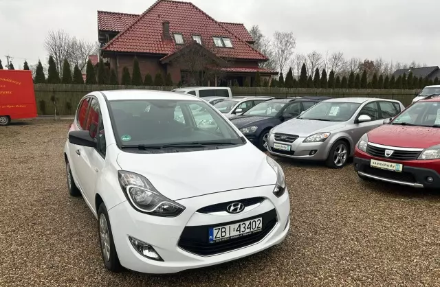 HYUNDAI Ix20 1.4i (90 KM)