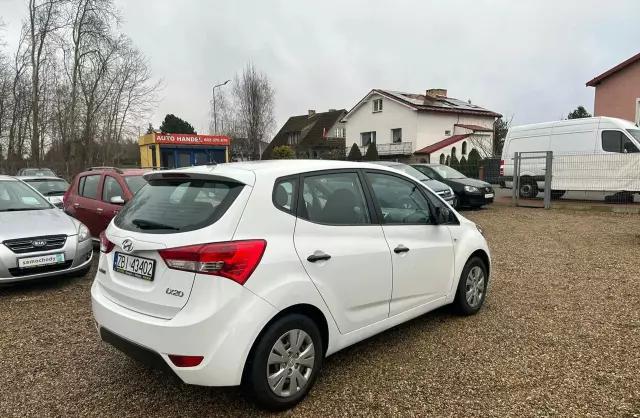 HYUNDAI Ix20 1.4i (90 KM)