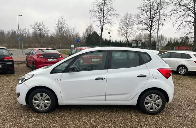 HYUNDAI Ix20 1.4i (90 KM)