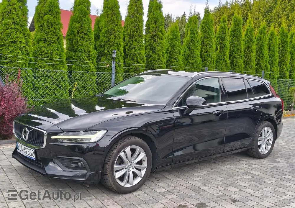 VOLVO V60 D3 Drive-E R-Design Momentum