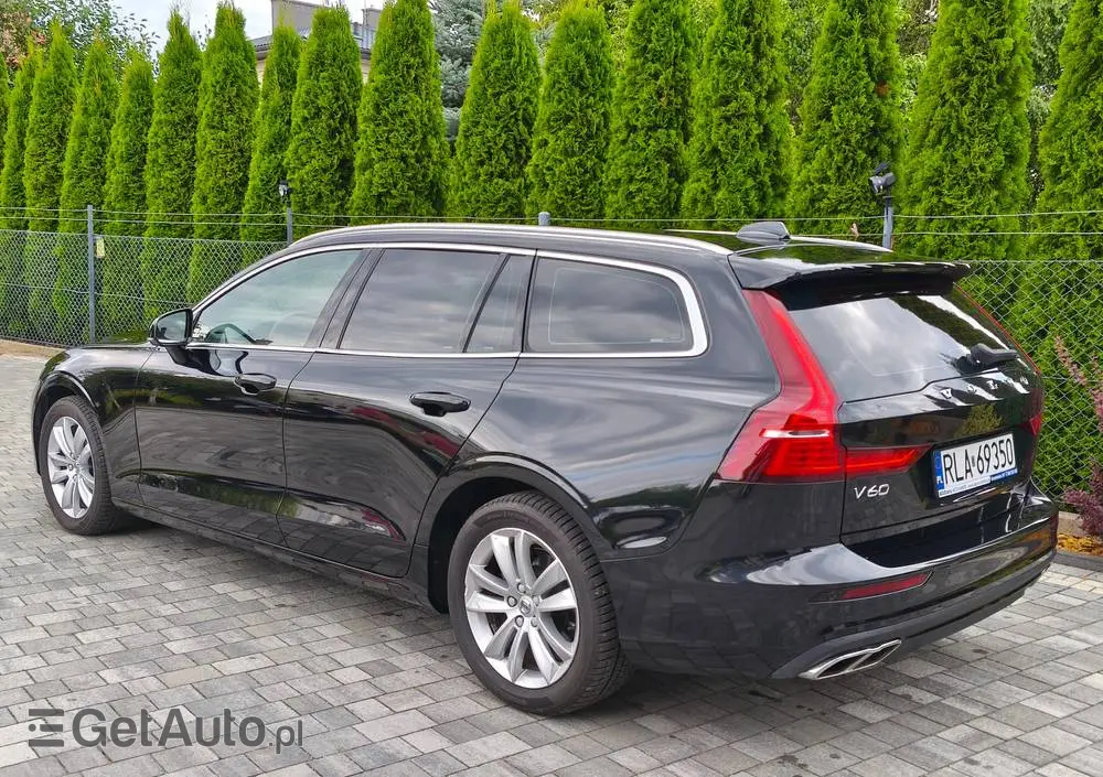 VOLVO V60 D3 Drive-E R-Design Momentum