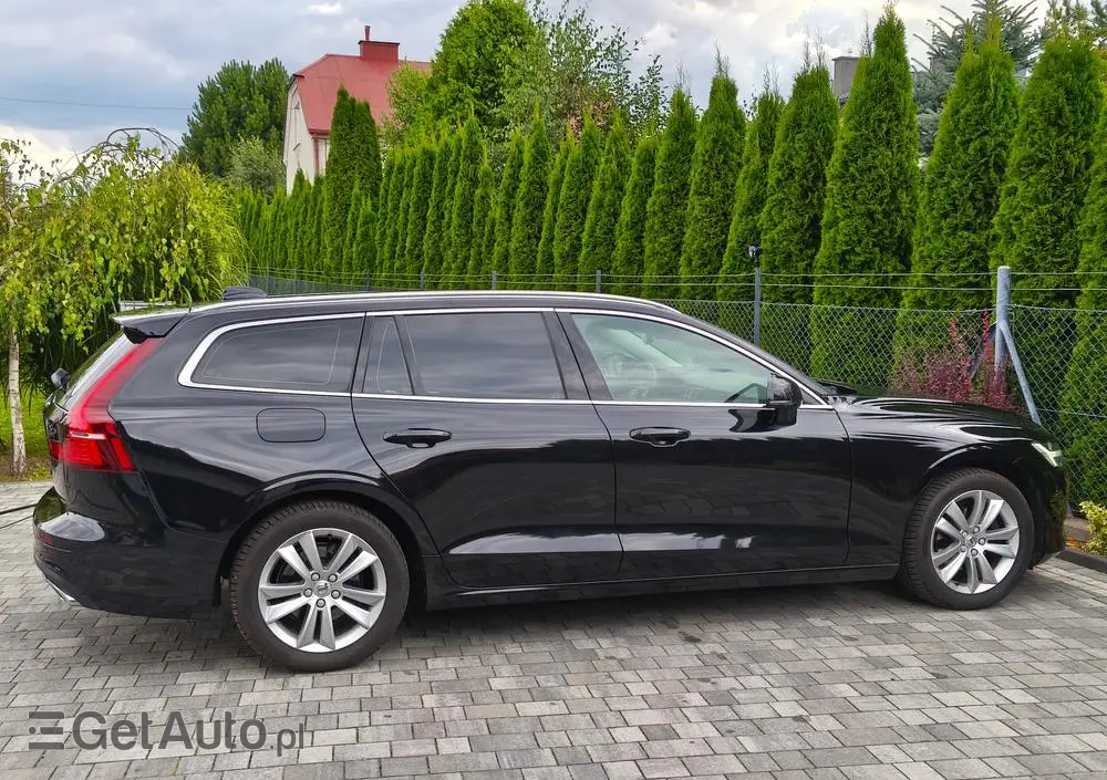 VOLVO V60 D3 Drive-E R-Design Momentum