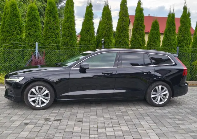 VOLVO V60 D3 Drive-E R-Design Momentum