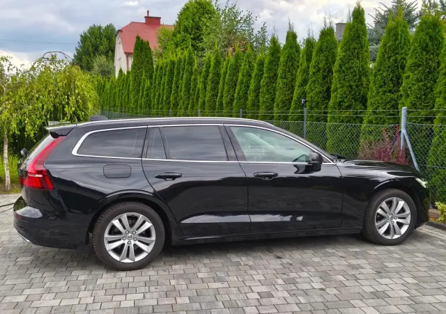 VOLVO V60 D3 Drive-E R-Design Momentum