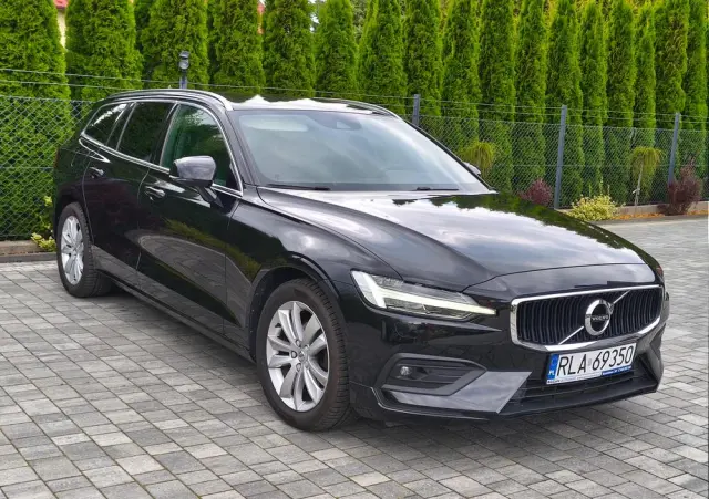 VOLVO V60 D3 Drive-E R-Design Momentum