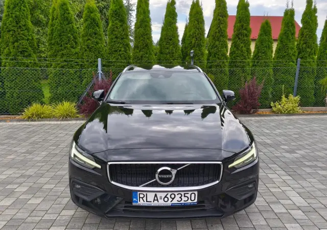 VOLVO V60 D3 Drive-E R-Design Momentum