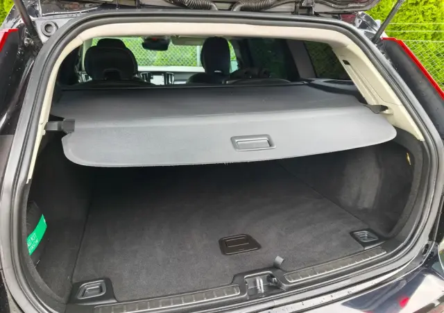 VOLVO V60 D3 Drive-E R-Design Momentum