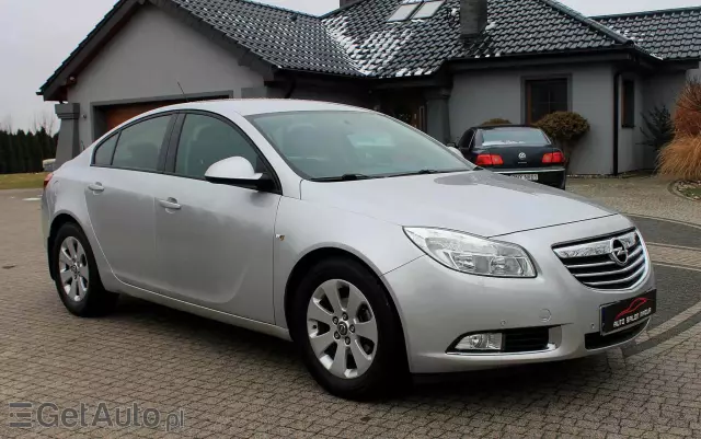 OPEL Insignia 1.6 Edition
