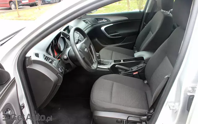 OPEL Insignia 1.6 Edition