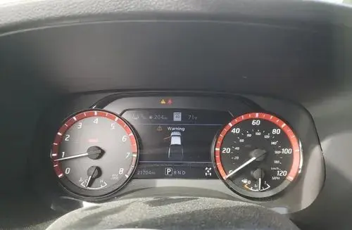 NISSAN Frontier 
