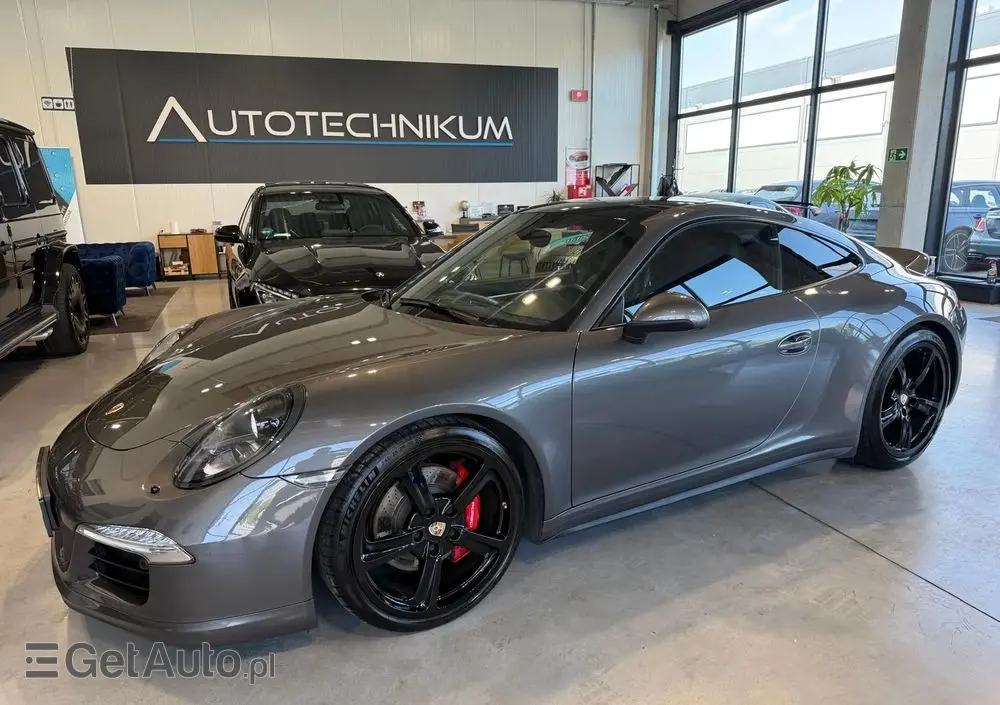 PORSCHE 911 Carrera 4S PDK