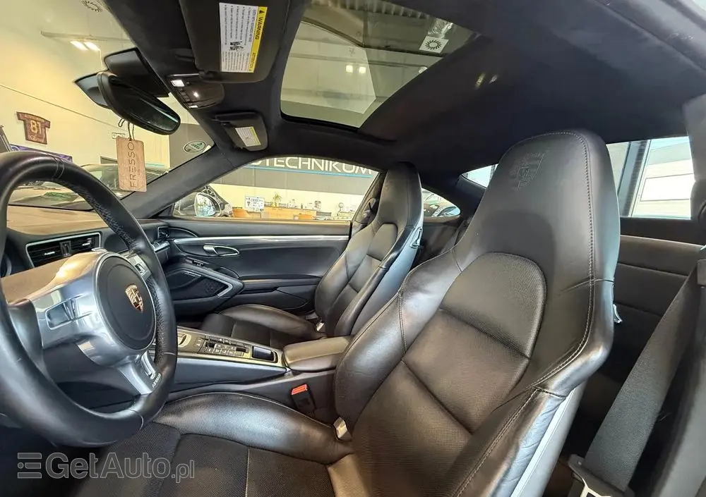 PORSCHE 911 Carrera 4S PDK