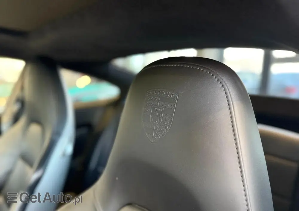 PORSCHE 911 Carrera 4S PDK