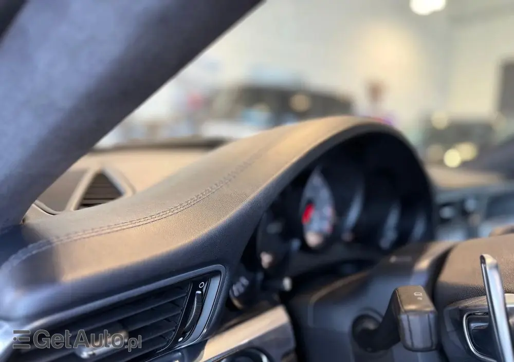 PORSCHE 911 Carrera 4S PDK