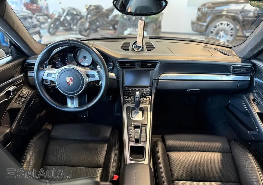PORSCHE 911 Carrera 4S PDK