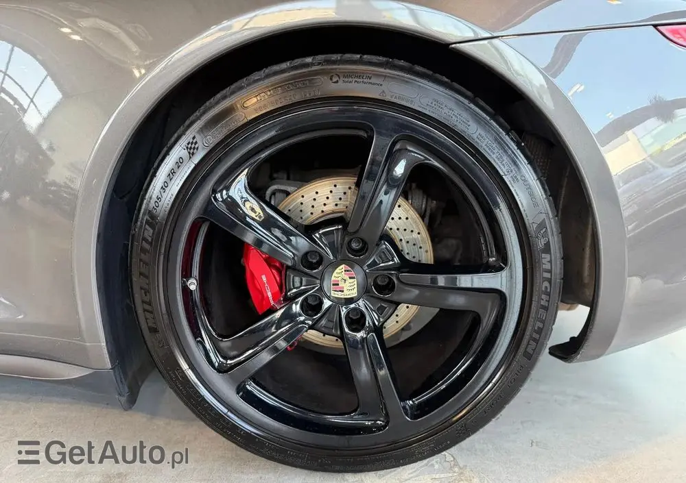 PORSCHE 911 Carrera 4S PDK