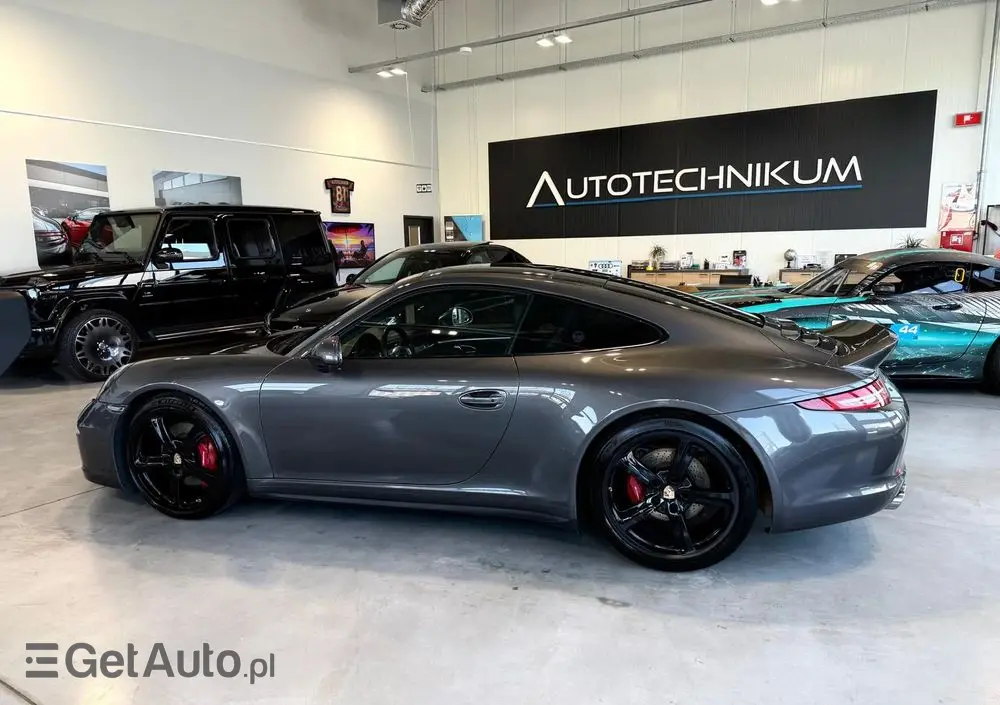 PORSCHE 911 Carrera 4S PDK