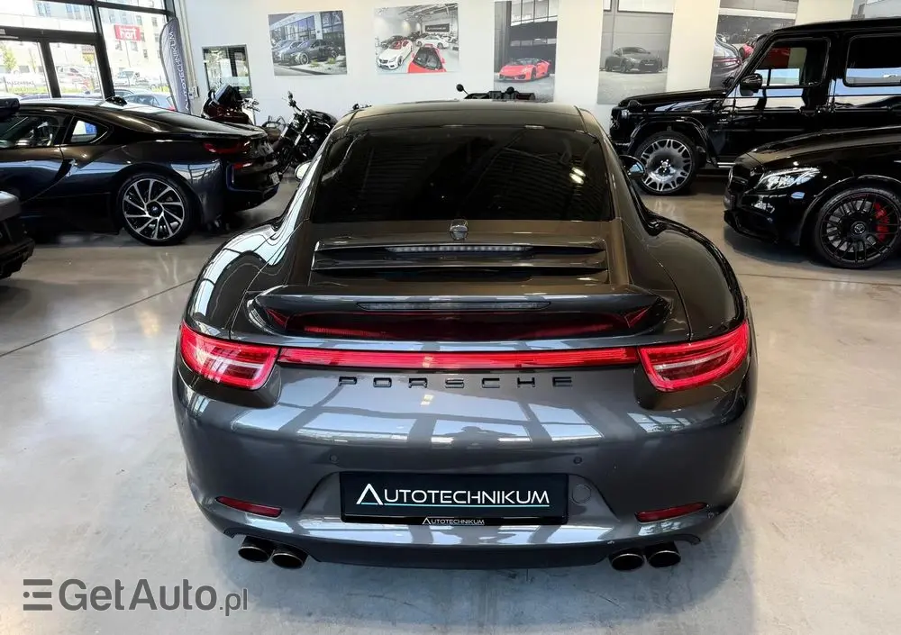 PORSCHE 911 Carrera 4S PDK