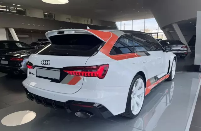 AUDI Rs6 