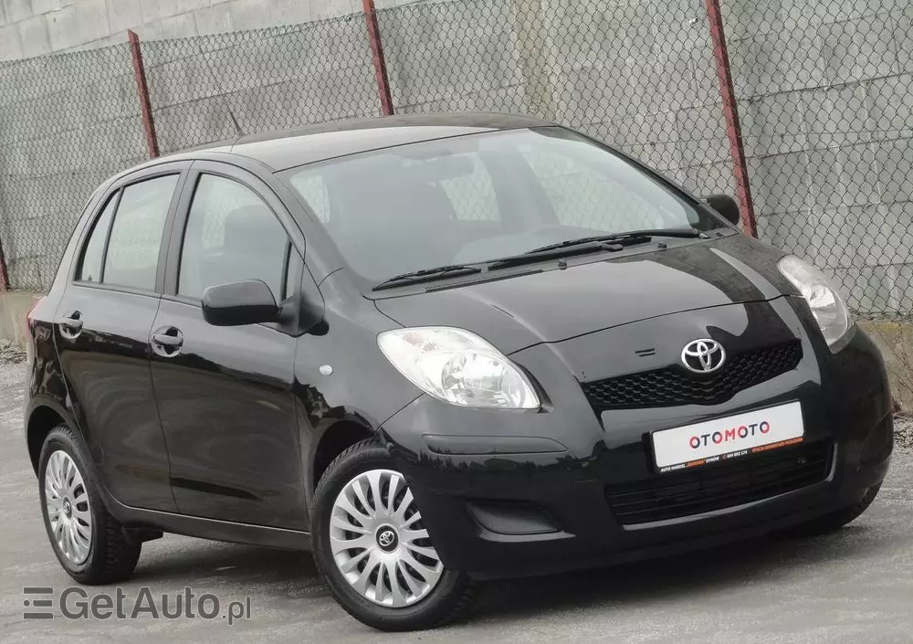 TOYOTA Yaris 1.0 Life