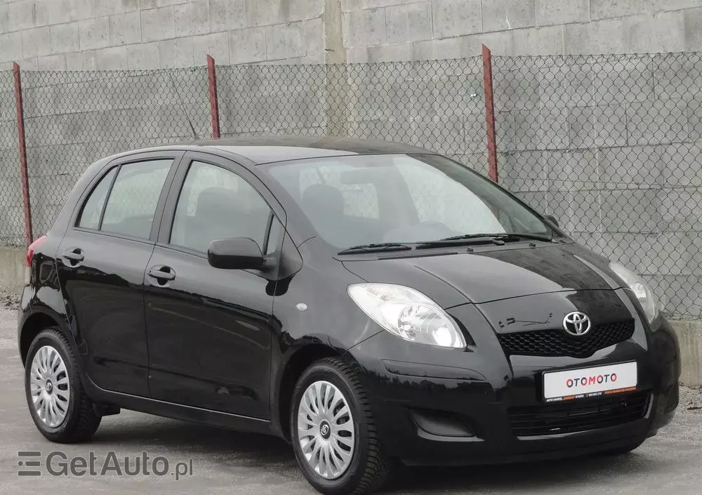 TOYOTA Yaris 1.0 Life