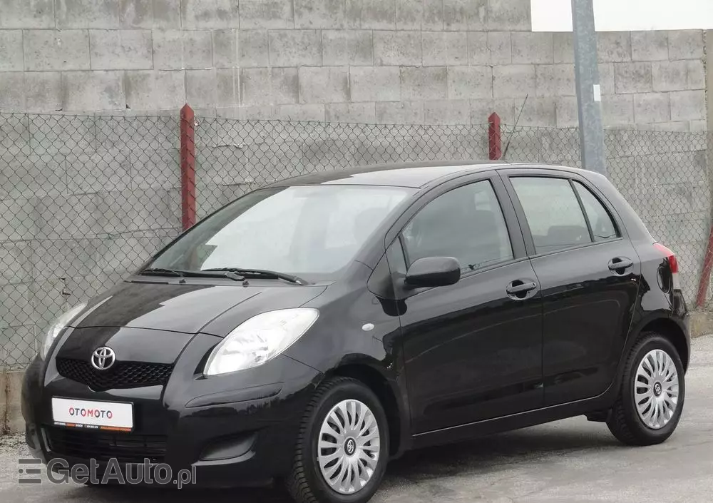 TOYOTA Yaris 1.0 Life