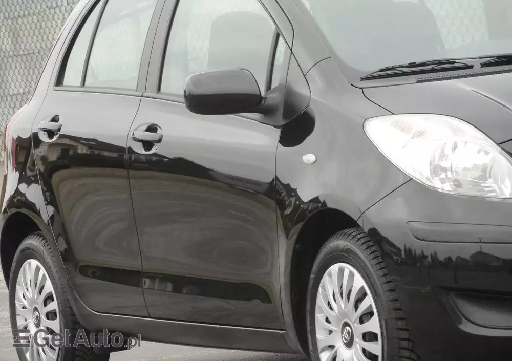 TOYOTA Yaris 1.0 Life