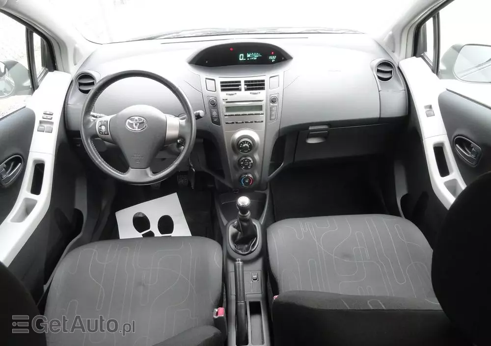 TOYOTA Yaris 1.0 Life