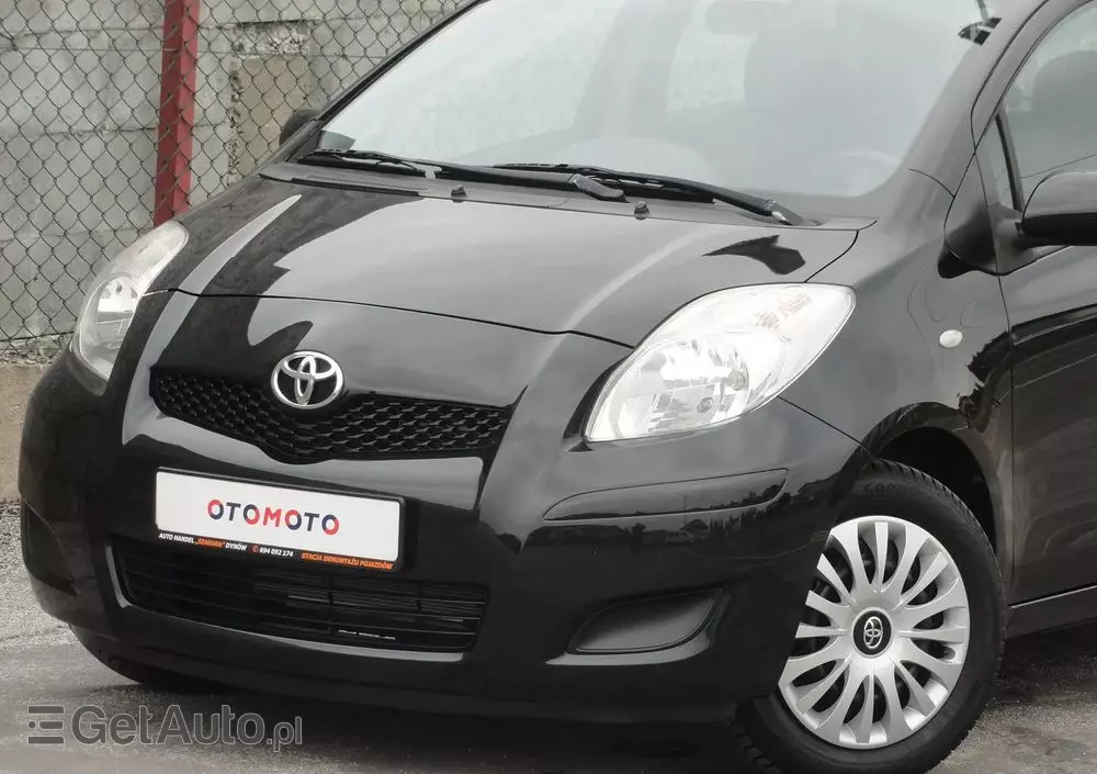 TOYOTA Yaris 1.0 Life