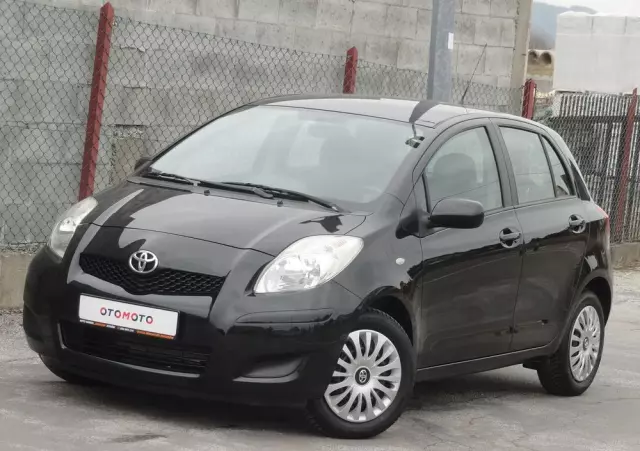 TOYOTA Yaris 1.0 Life