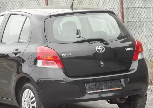 TOYOTA Yaris 1.0 Life