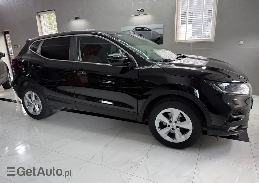 NISSAN Qashqai 1.3 DIG-T Acenta DCT