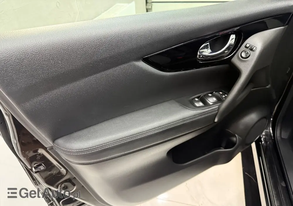 NISSAN Qashqai 1.3 DIG-T Acenta DCT