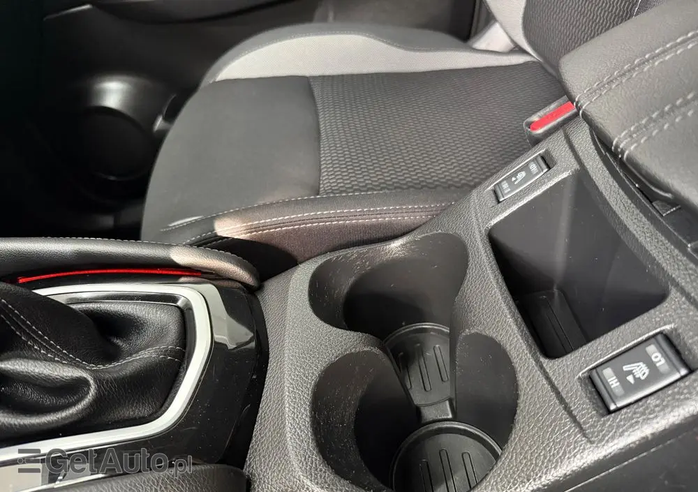 NISSAN Qashqai 1.3 DIG-T Acenta DCT