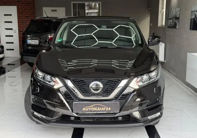 NISSAN Qashqai 1.3 DIG-T Acenta DCT