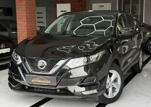 NISSAN Qashqai 1.3 DIG-T Acenta DCT