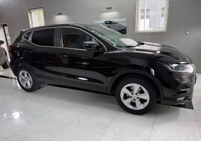 NISSAN Qashqai 1.3 DIG-T Acenta DCT