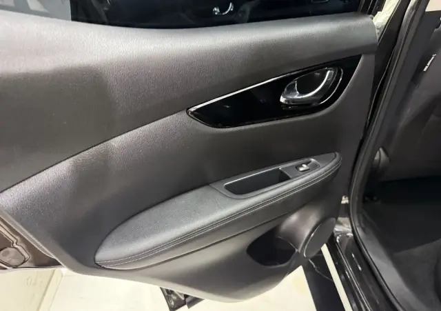 NISSAN Qashqai 1.3 DIG-T Acenta DCT