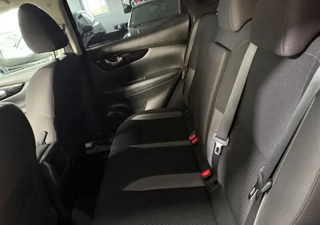 NISSAN Qashqai 1.3 DIG-T Acenta DCT