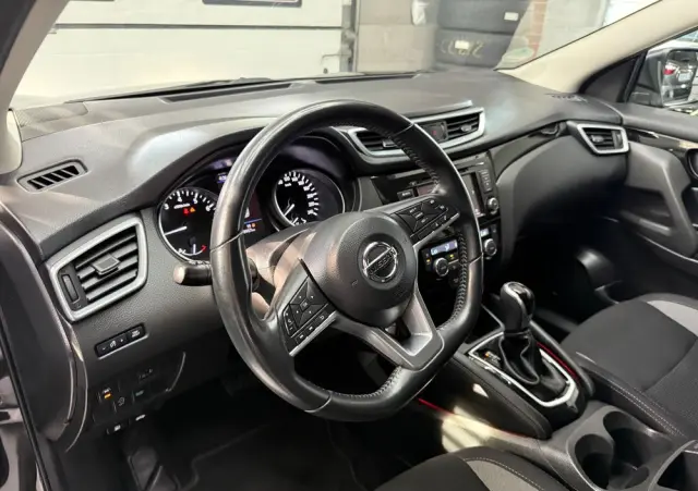 NISSAN Qashqai 1.3 DIG-T Acenta DCT